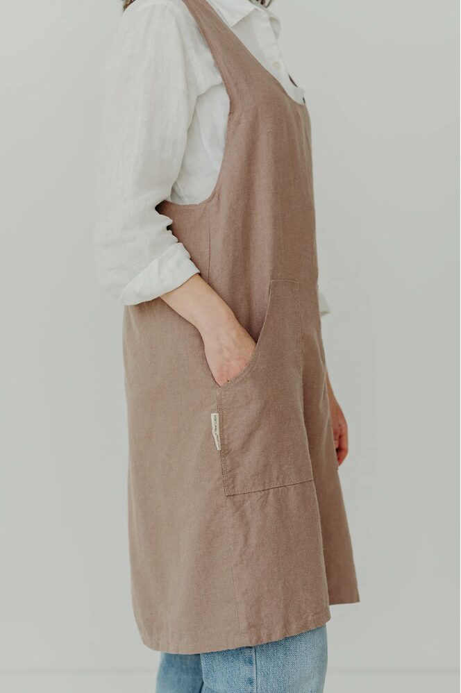 unique gift ideas. Image of linen mauve pinafore apron.